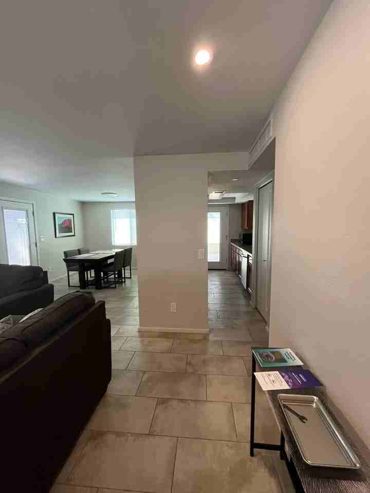 3409 E Bellevue St - Photo 3 of 20