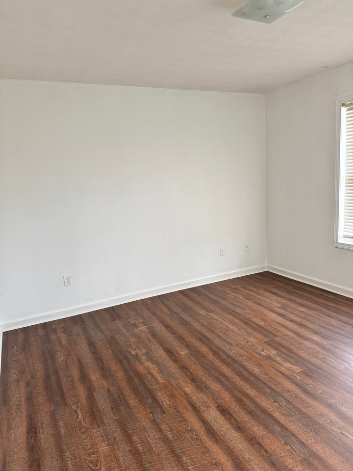 1003 Whipporwill Dr #D - Photo 2 of 20