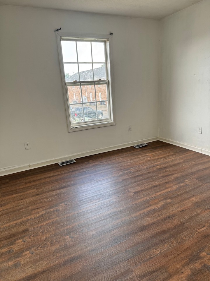 1003 Whipporwill Dr #D - Photo 4 of 20