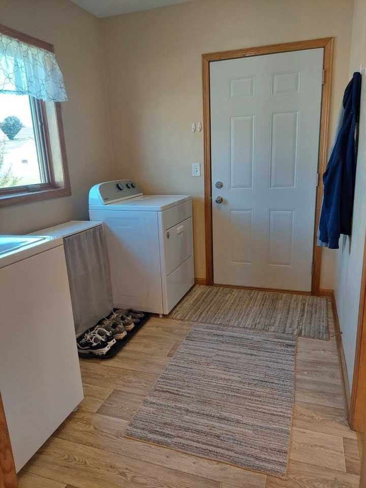214 Jones Dr - Photo 5 of 8