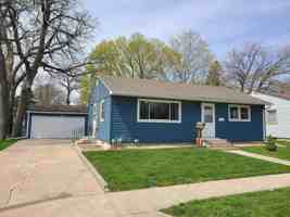 featured image of 203 N 15th St