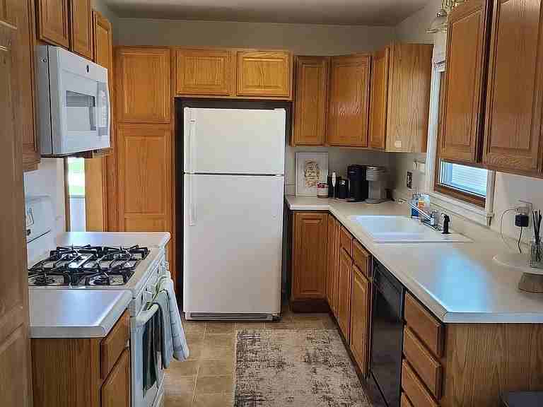 203 N 15th St - Photo 3 of 13