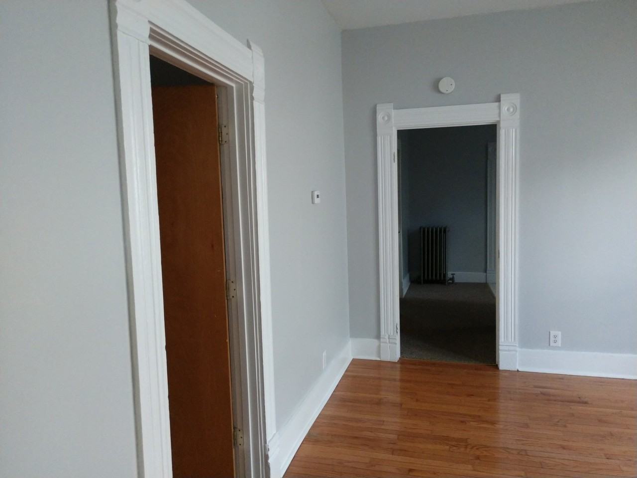 1111 W North St - Photo 3 of 7