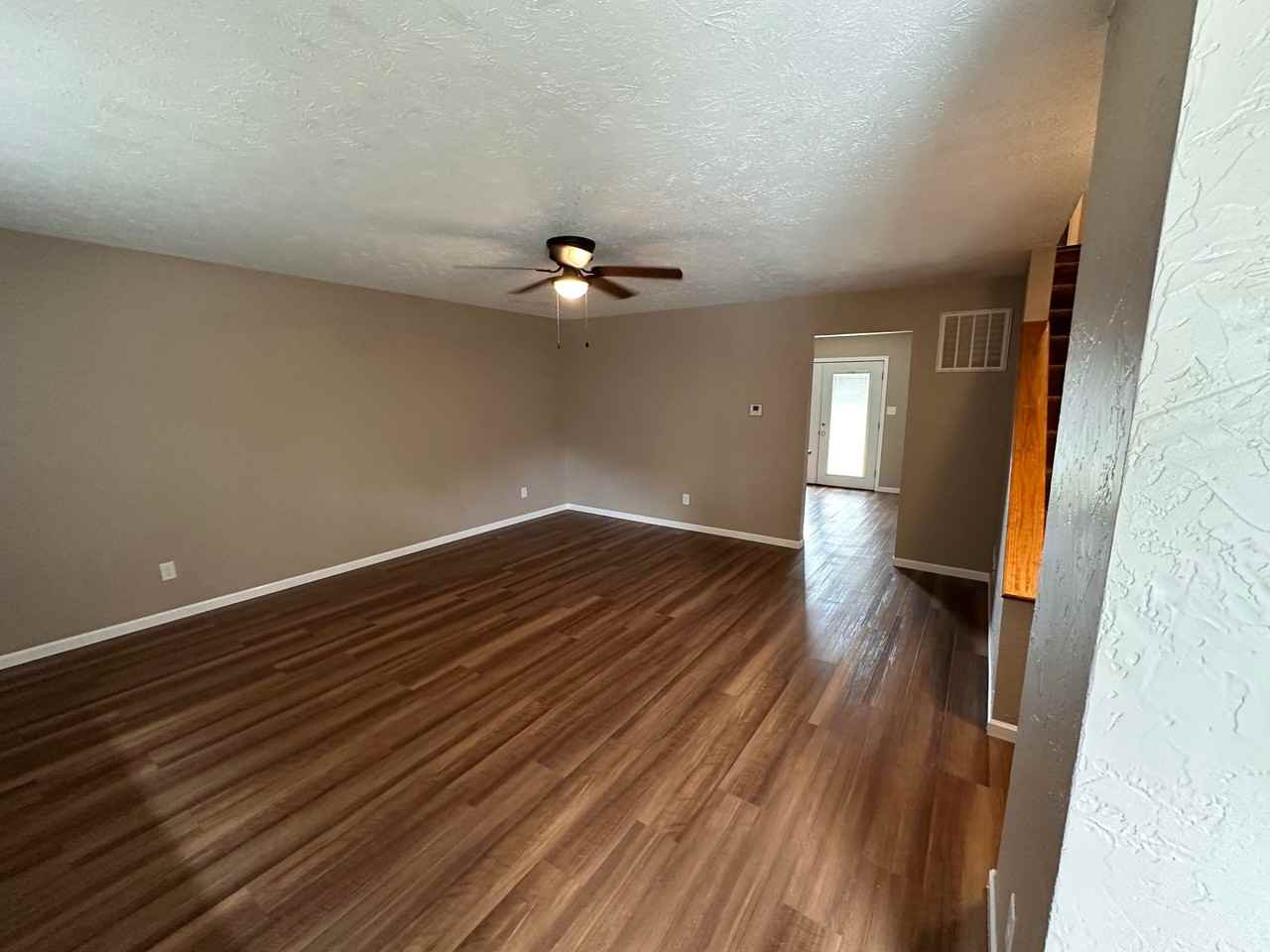 616 Holly St #A - Photo 5 of 12