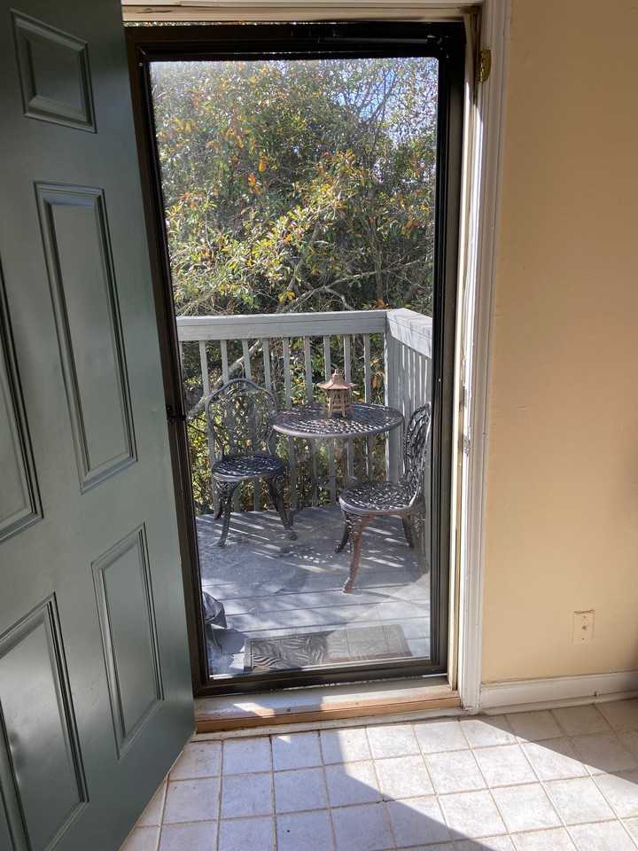 3069 Colonial Way #B - Photo 4 of 15