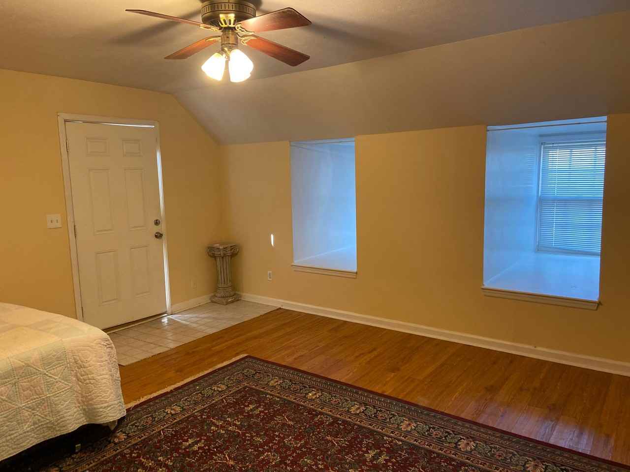 3069 Colonial Way #B - Photo 5 of 15