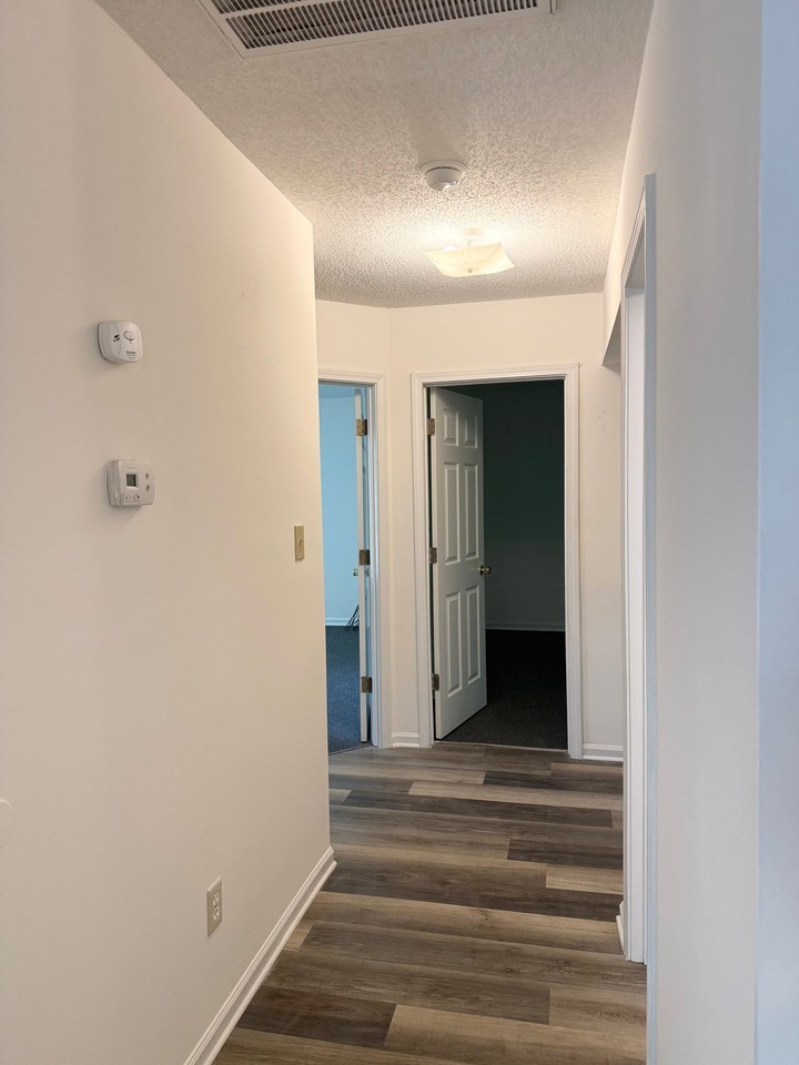 1208 W Walnut Ave - Photo 7 of 10