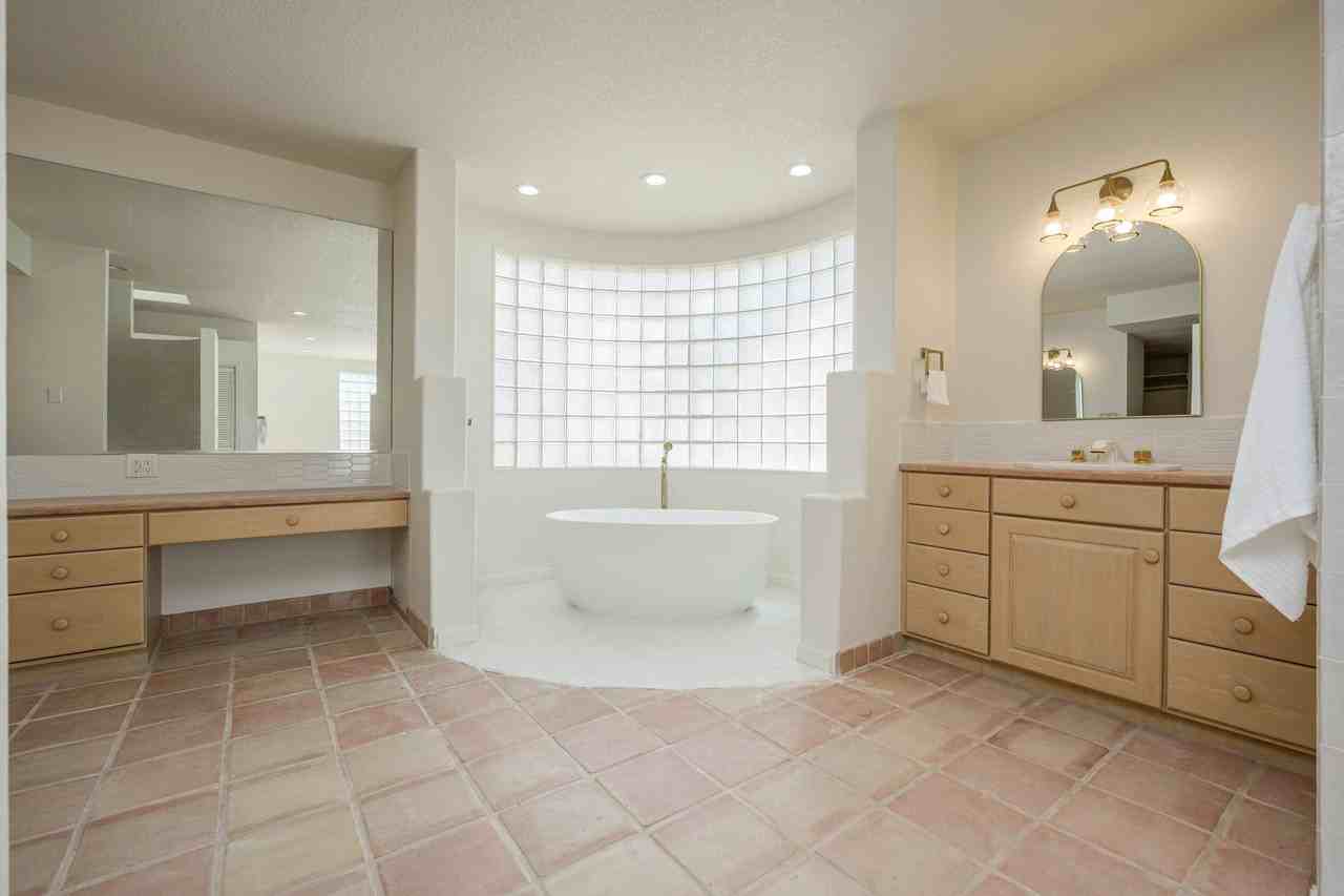 1032 Carver Rd - Photo 7 of 12