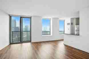 555 N Kingsbury St - Photo 1 of 1