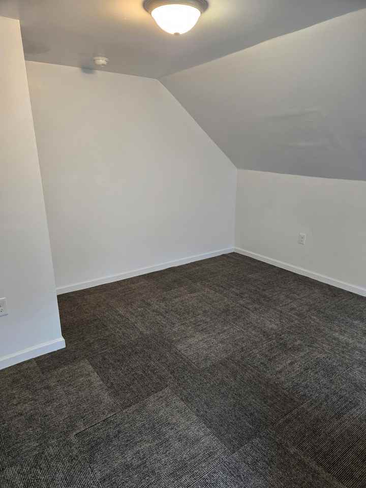 106 S Locust St - Photo 4 of 15