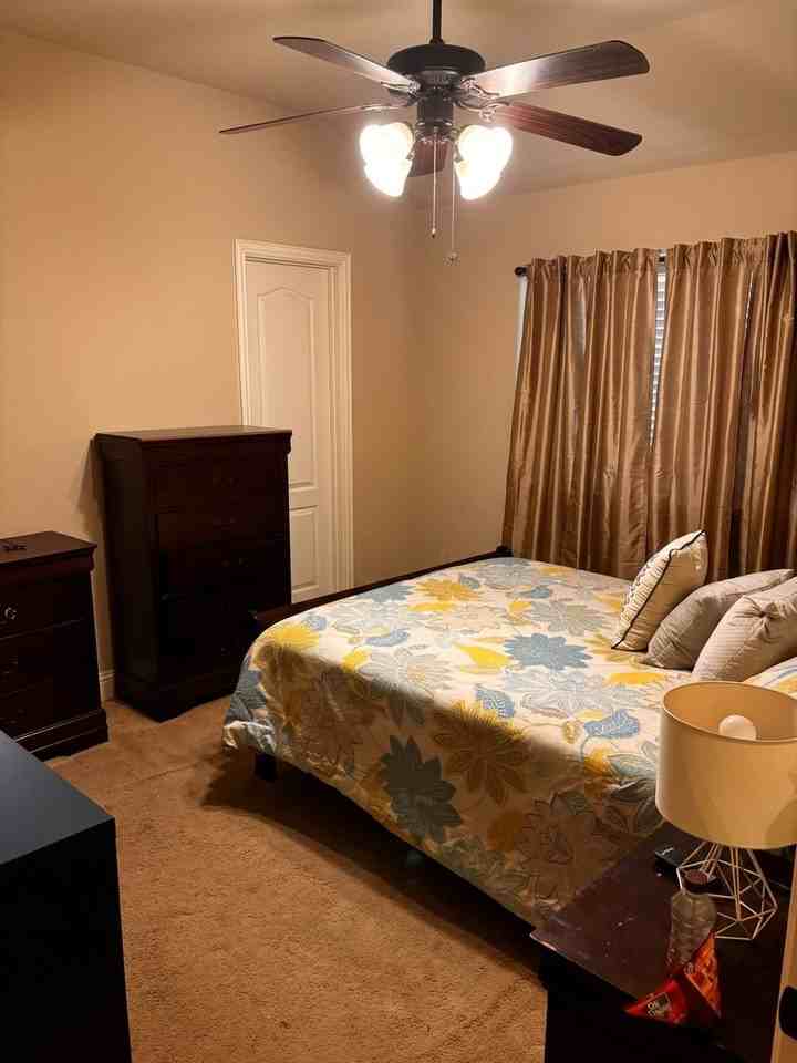 433 Calvert Dr - Photo 4 of 4