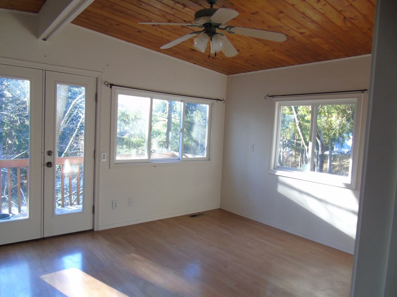 1708 Sapphire Trl - Photo 3 of 20