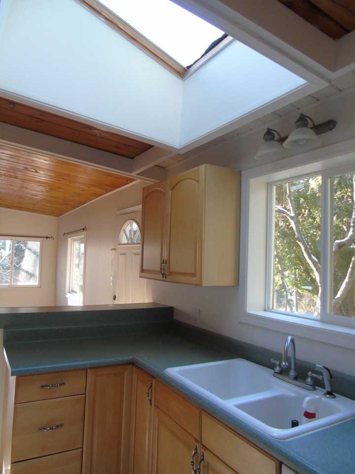 1708 Sapphire Trl - Photo 6 of 20