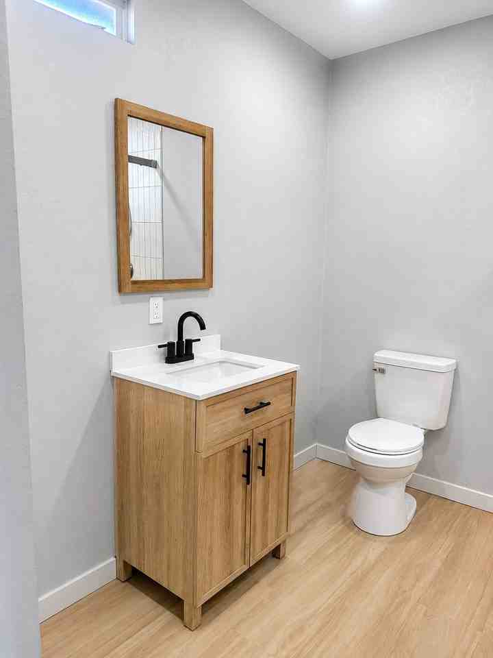 1304 Duke Dr - Photo 4 of 7