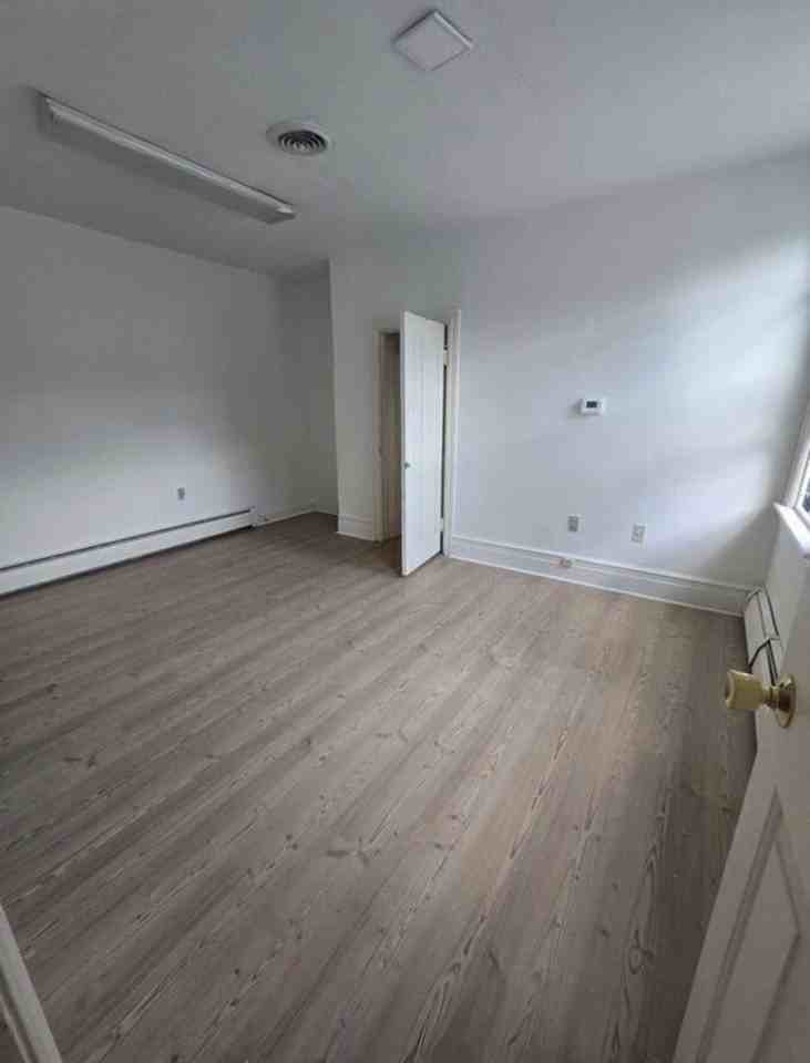 248 S 6th Ave - Photo 7 of 7