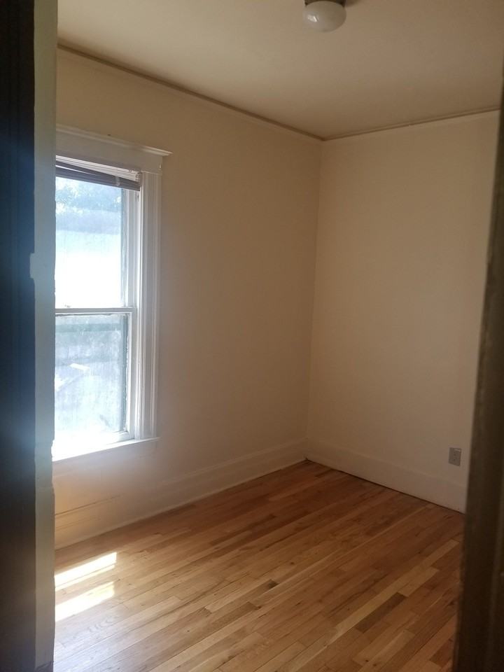 4529 Commonwealth St #2 - Photo 5 of 7