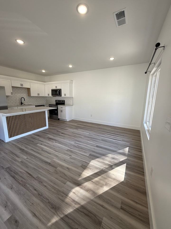 60 Beverly Hills Dr - Photo 4 of 40