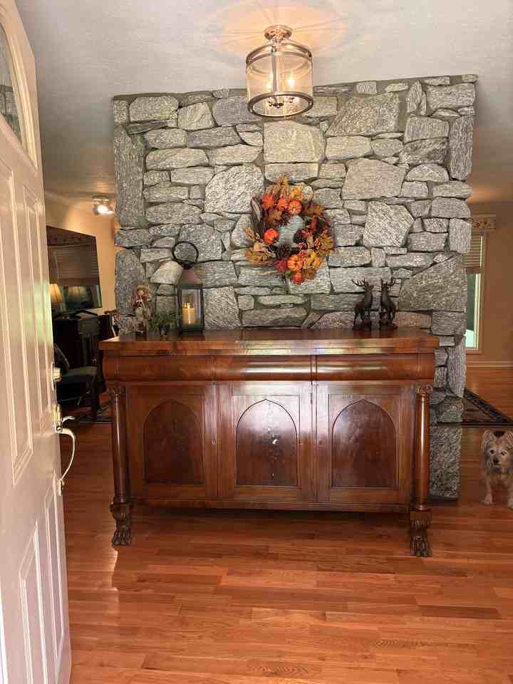 202 Thomas Rd - Photo 7 of 19