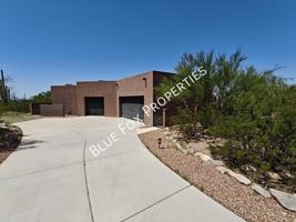 featured image of 13037 N Red Quail Pl