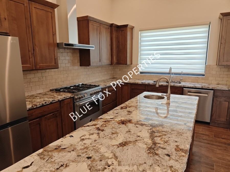 13037 N Red Quail Pl - Photo 3 of 50