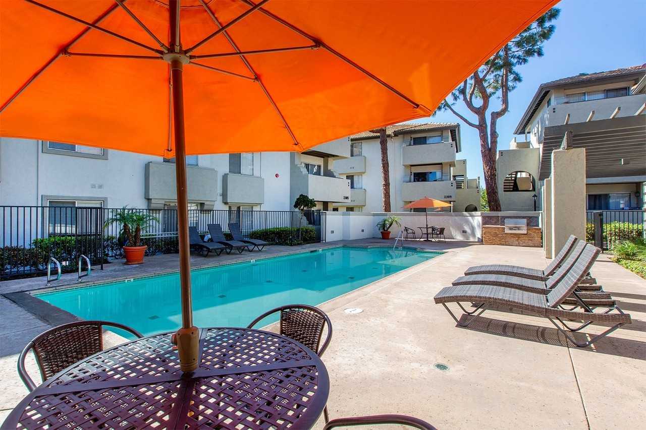 Elan Paseo Vista - Photo 4 of 14