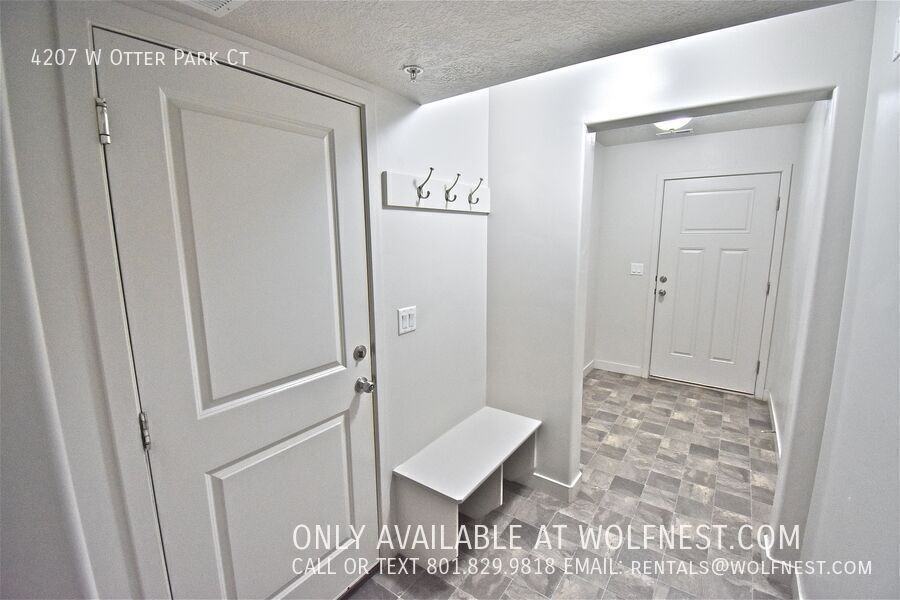 4207 W Otter Park Ct - Photo 2 of 36