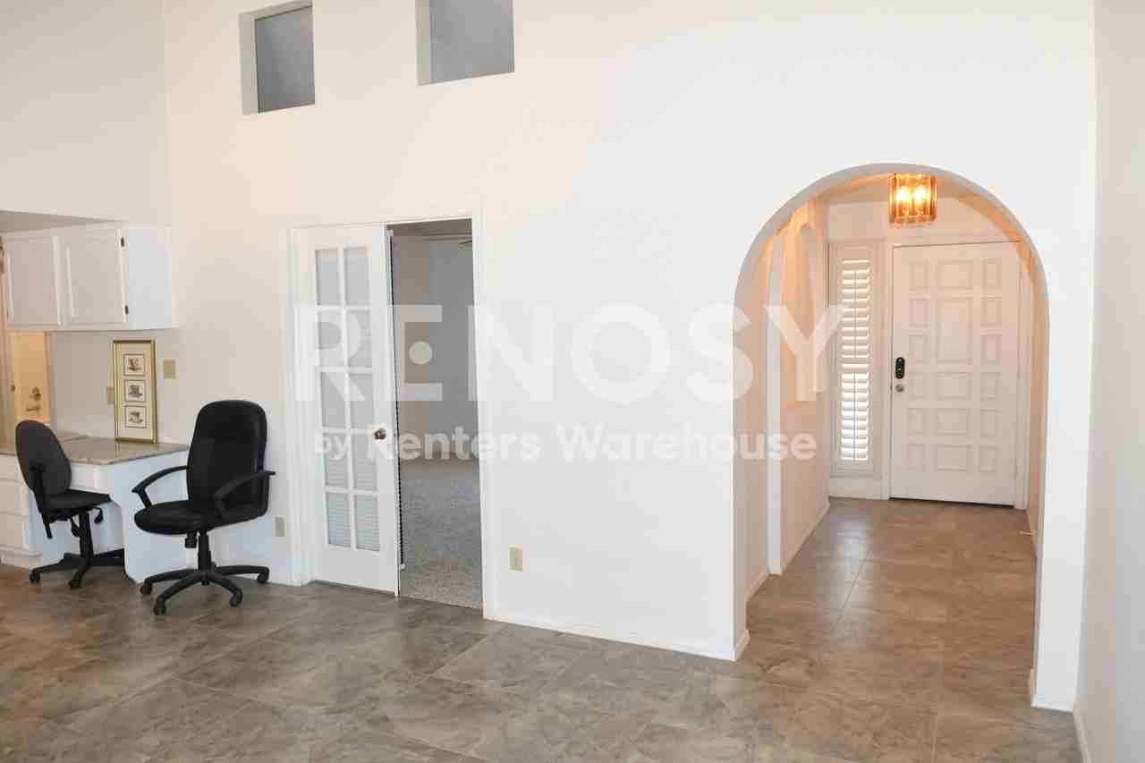 14250 N Fountain Hills Blvd - Photo 3 of 20