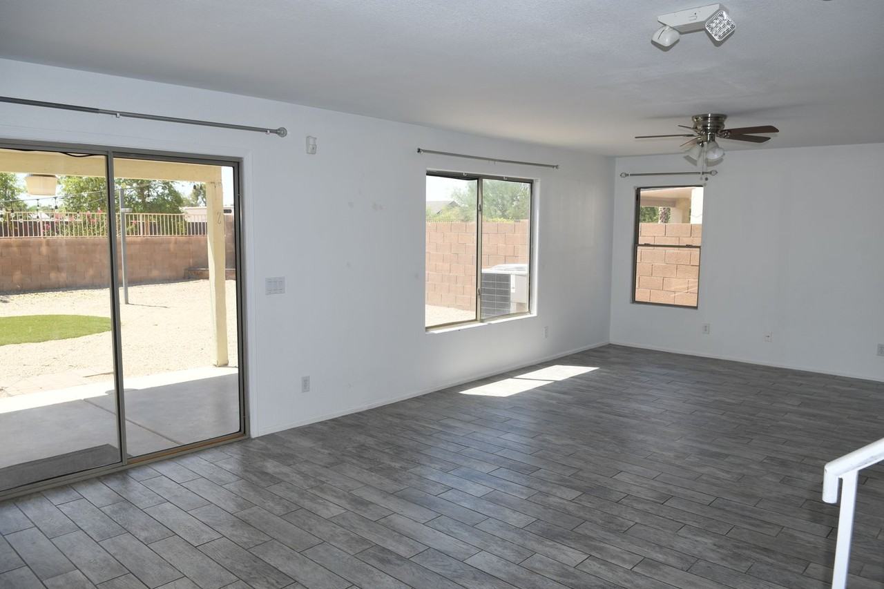 16025 W Diamond St - Photo 6 of 21