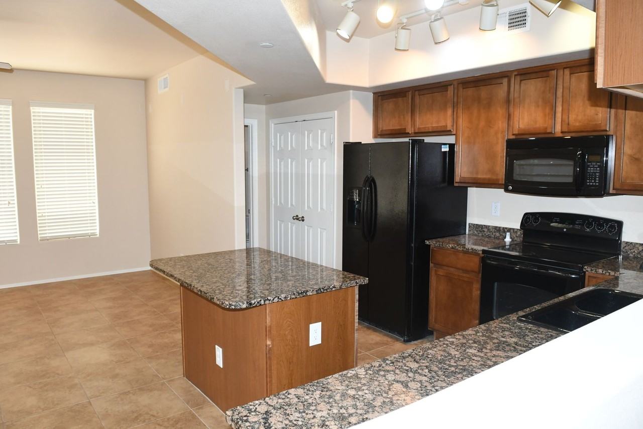 900 S 94th St Chandler, AZ 85224, USA #1028 - Photo 6 of 22
