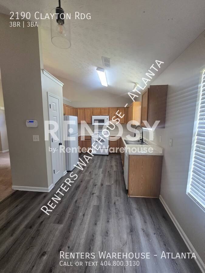 2190 Clayton Rdg - Photo 3 of 32
