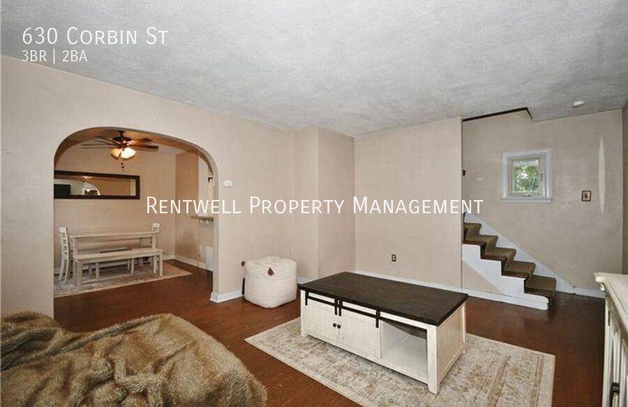 630 Corbin St - Photo 5 of 31