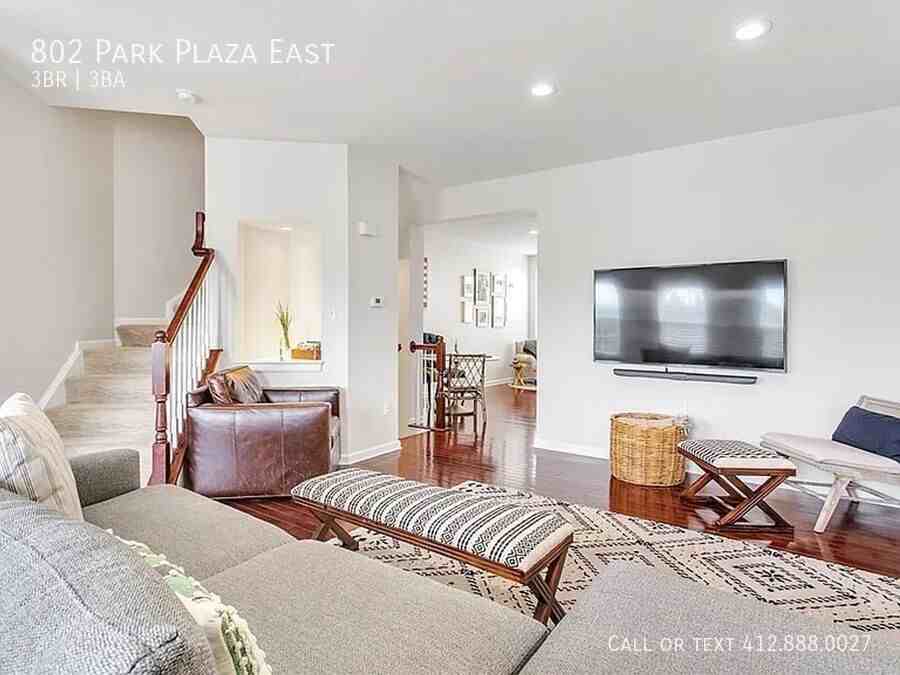 802 Park Plz E - Photo 4 of 17