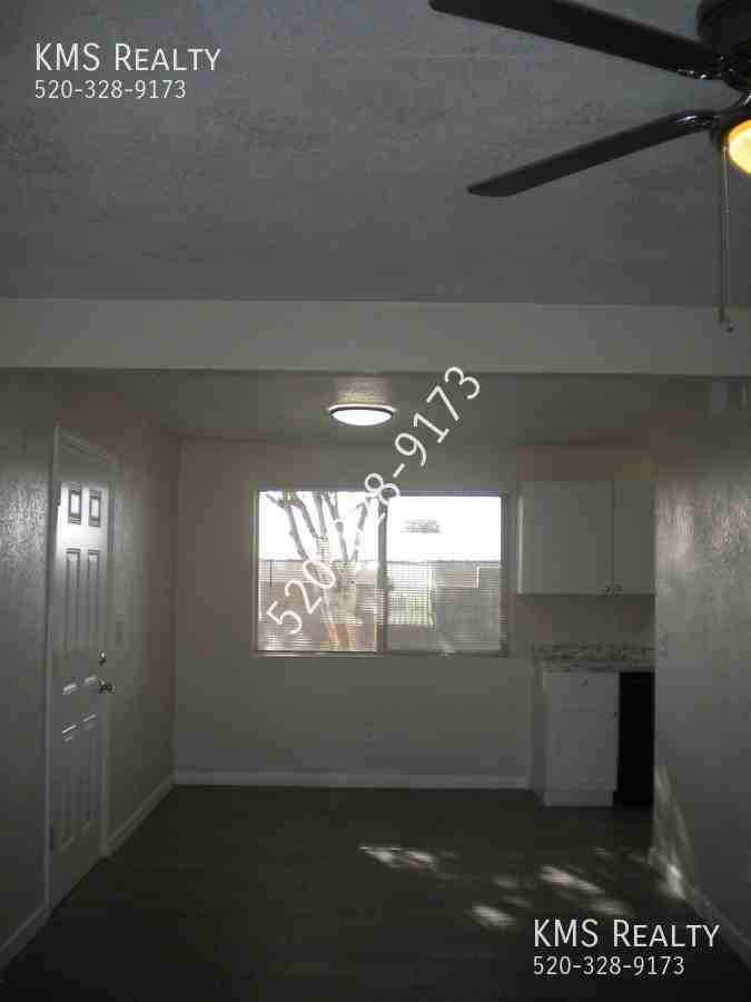 3636 S Marvin Pl - Photo 3 of 28