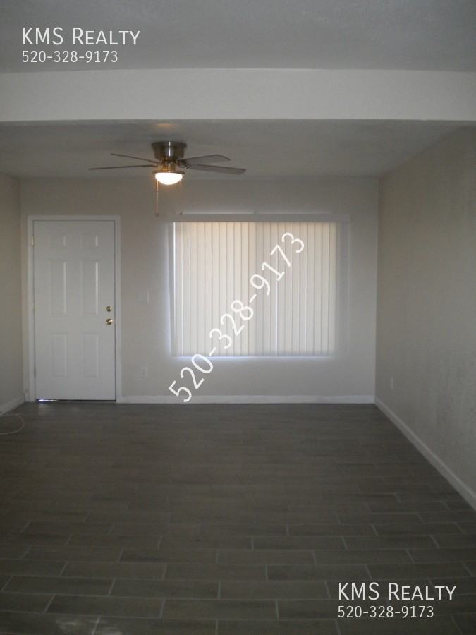 3636 S Marvin Pl - Photo 5 of 28
