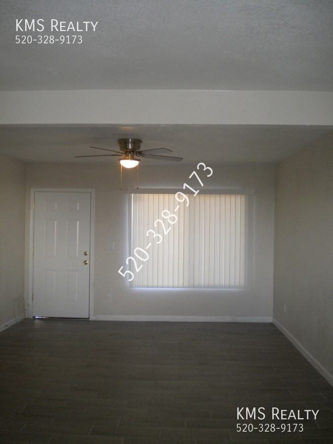 3636 S Marvin Pl - Photo 7 of 28