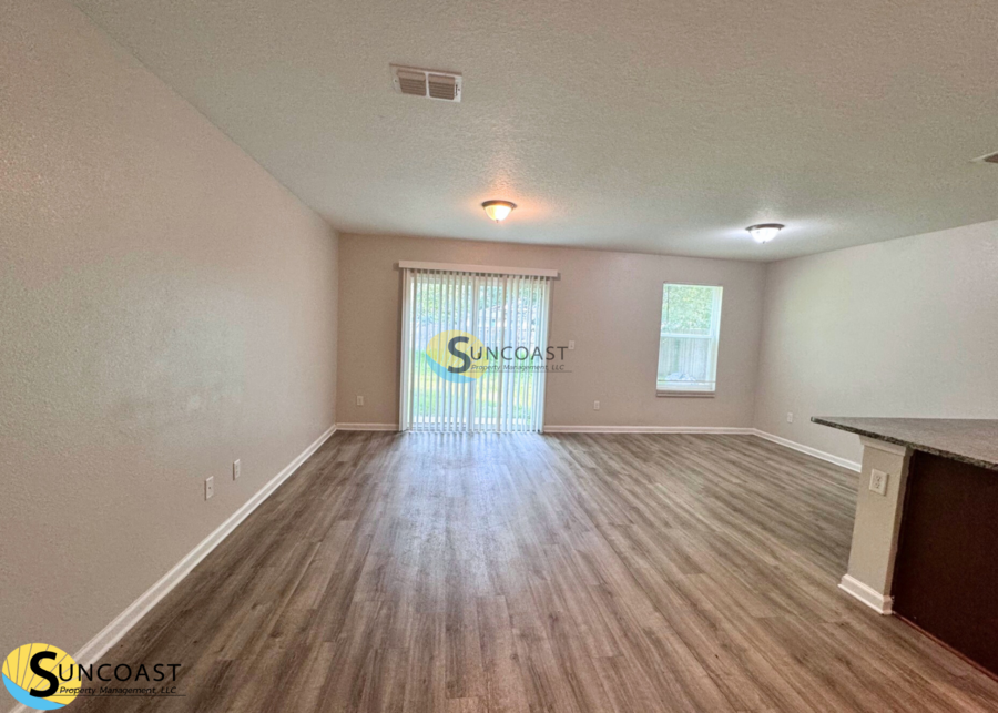 8353 Homeport Ct - Photo 4 of 21