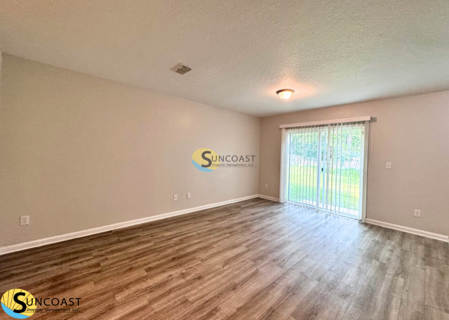 8353 Homeport Ct - Photo 5 of 21
