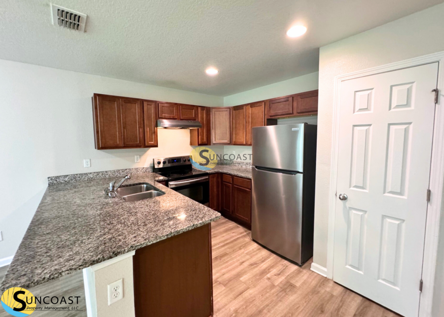 8353 Homeport Ct - Photo 7 of 21