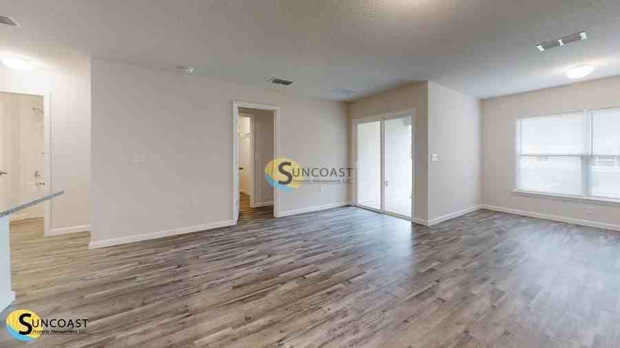 70 Plain View Dr #B - Photo 4 of 24