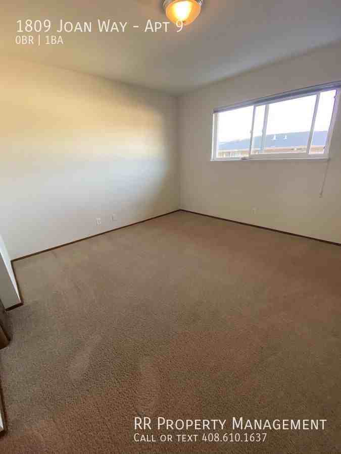 1809 Joan Way #9 - Photo 3 of 8