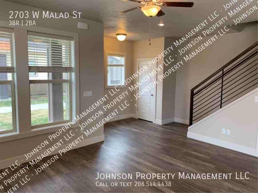 2703 W Malad St - Photo 5 of 14