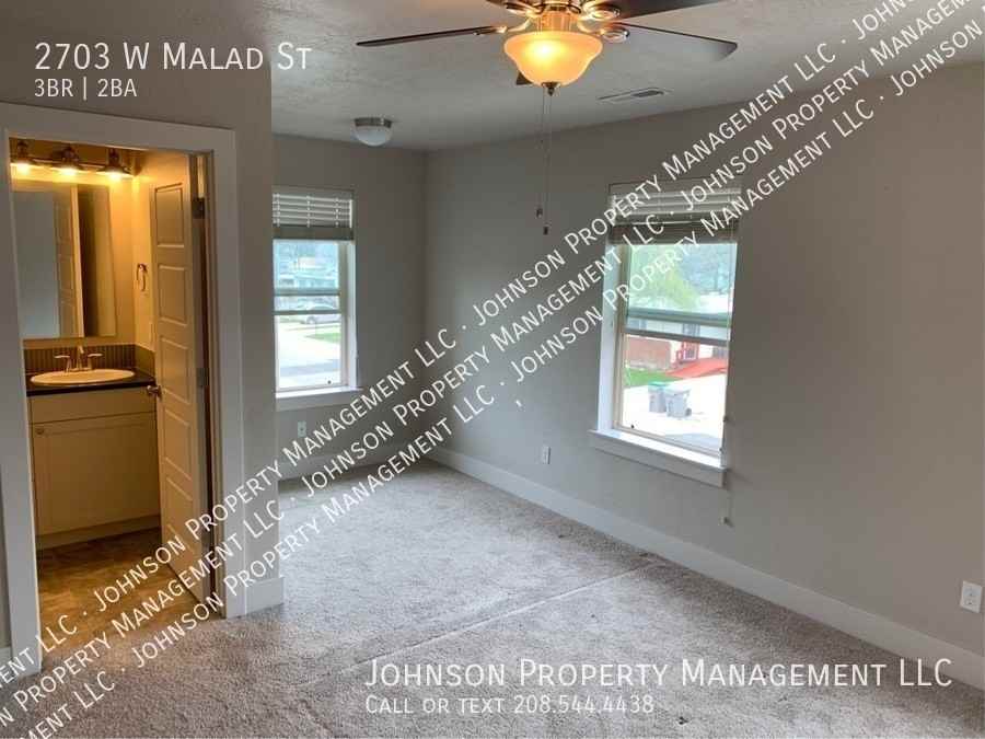 2703 W Malad St - Photo 6 of 14