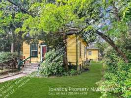 featured image of 2501 1/2 W Ellis Ave