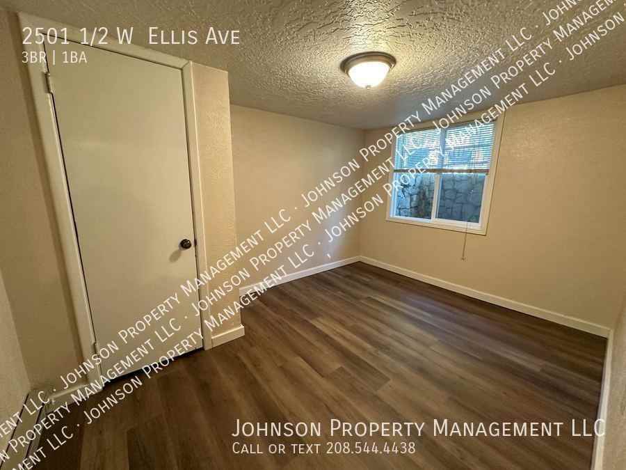 2501 1/2 W Ellis Ave - Photo 6 of 15
