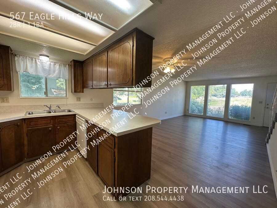 567 N Eagle Hills Way - Photo 4 of 18