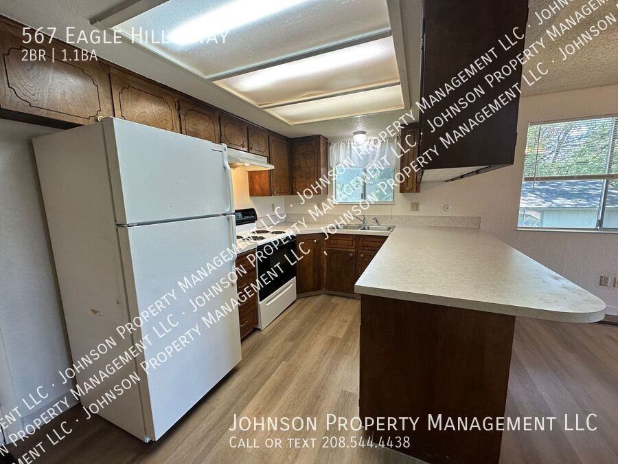 567 N Eagle Hills Way - Photo 5 of 18