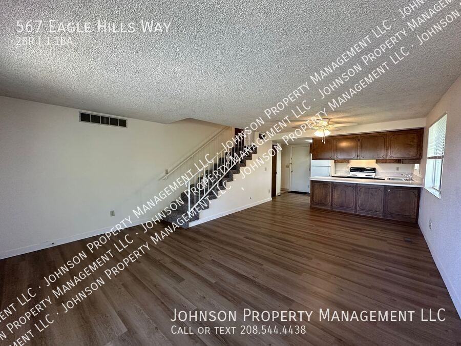 567 N Eagle Hills Way - Photo 6 of 18