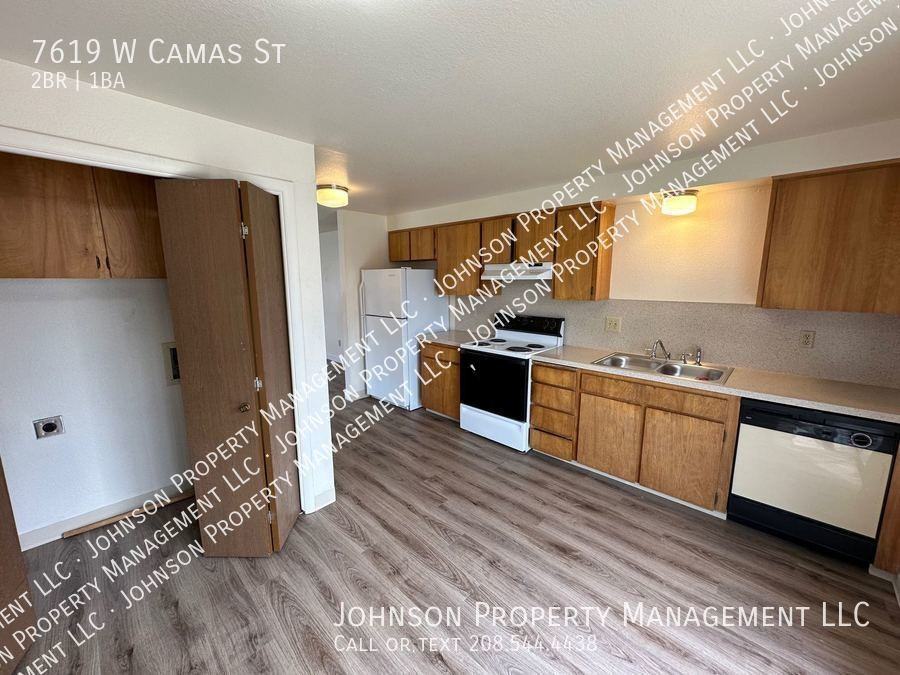 7619 W Camas St - Photo 6 of 13