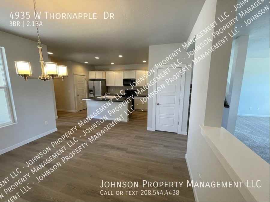 4935 W Thornapple Dr - Photo 6 of 19