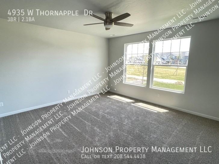4935 W Thornapple Dr - Photo 7 of 19